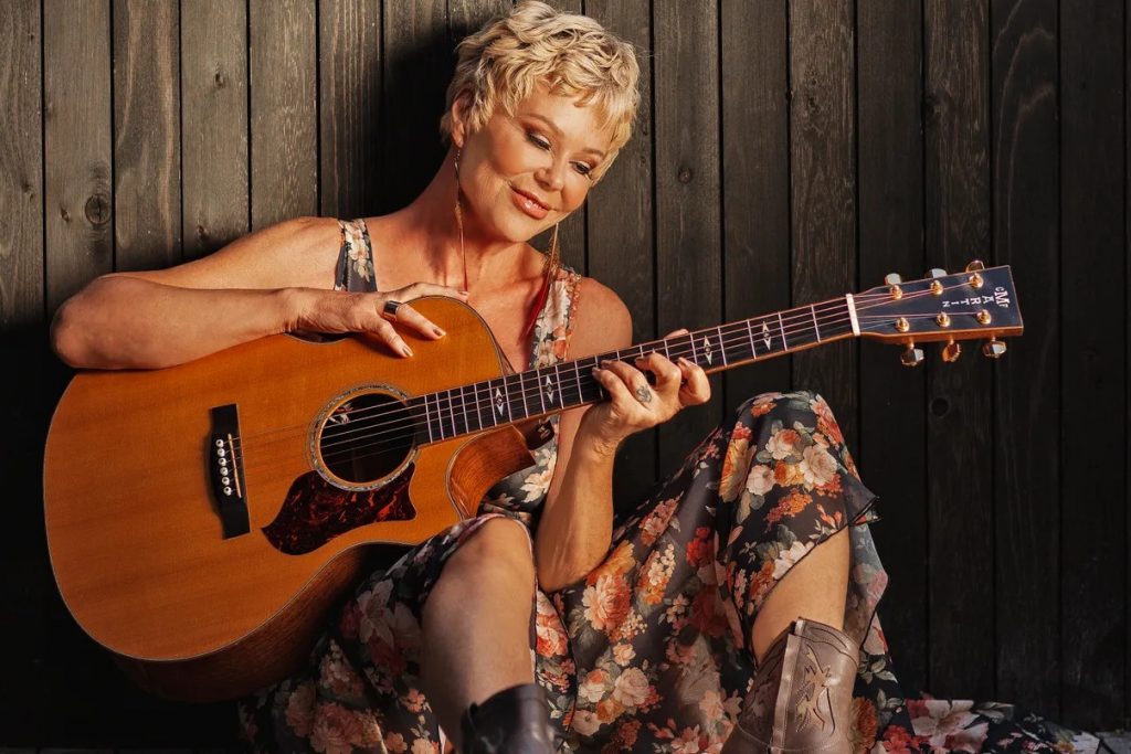 Lynne Taylor Donovan Cropped