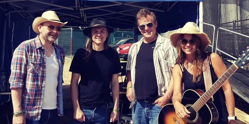 Lexie Green and The Indigo Blue