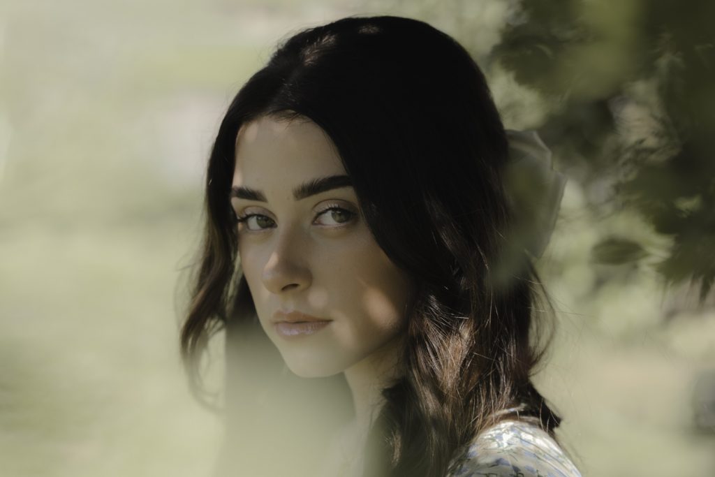 Zoe Unsworth Cropped