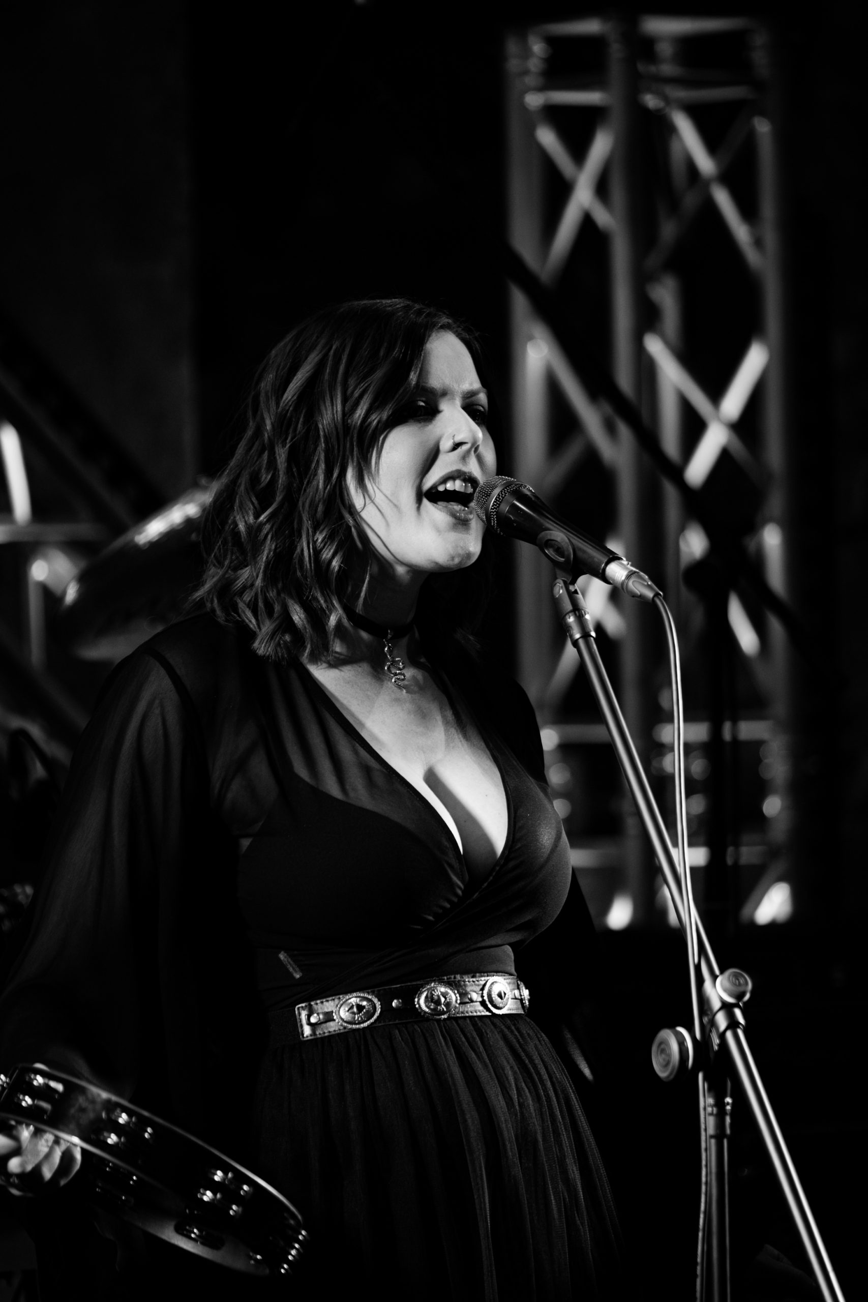 Chloe Gorman of Saint Senara live at Underground Festival c Tim Firth scaled