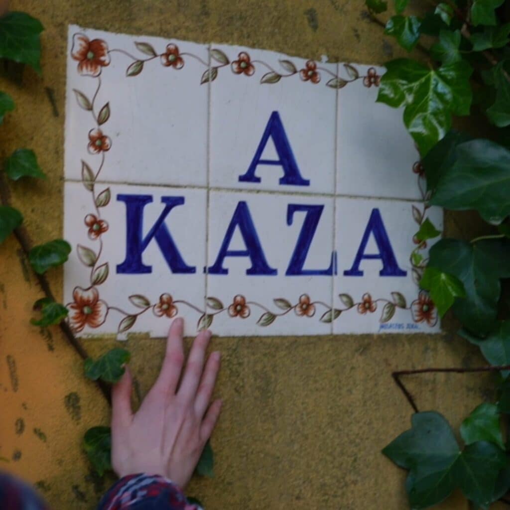 June Country A Kaza